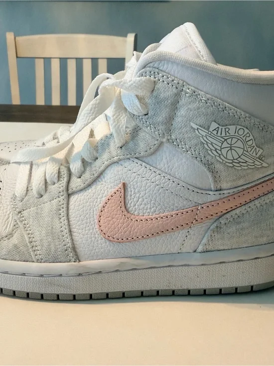 Jordan Womens Mid-Top Sneakers in White, Grey and Light Pink Swoosh
