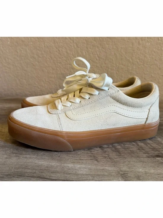 Vans Ward Sneakers Women’s size 7.5 Suede Upper
