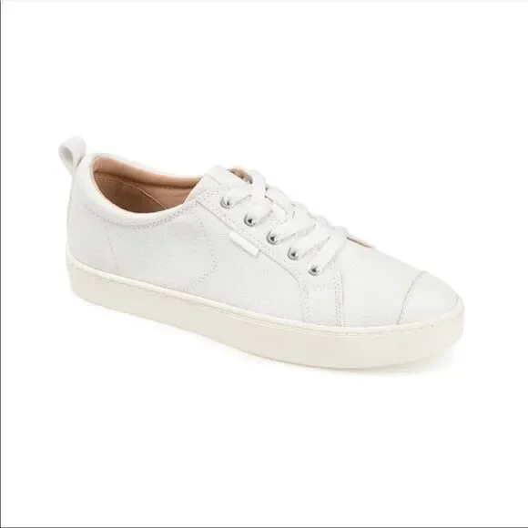 Journee Meesh Sneakers