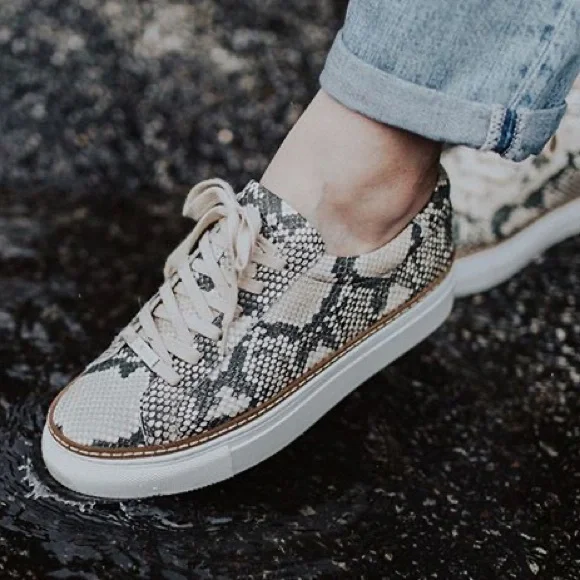 J‎ Slides Snakeskin Leather Lace Up Sneakers 8.5