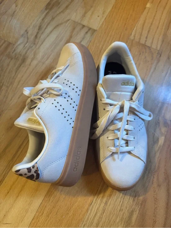 Adidas Women’s Cheetah Tan Suede Sneaker with Gum Sole Size 8