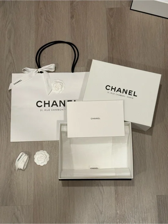 CHANEL White Gift Box and Shopping Bag Set