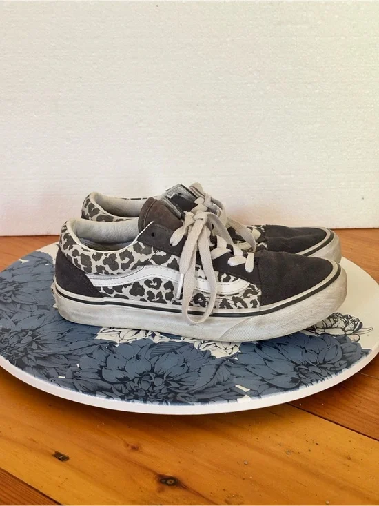Vans Old Skool Leopard Print Sneakers 🖤🐆 Youth 4