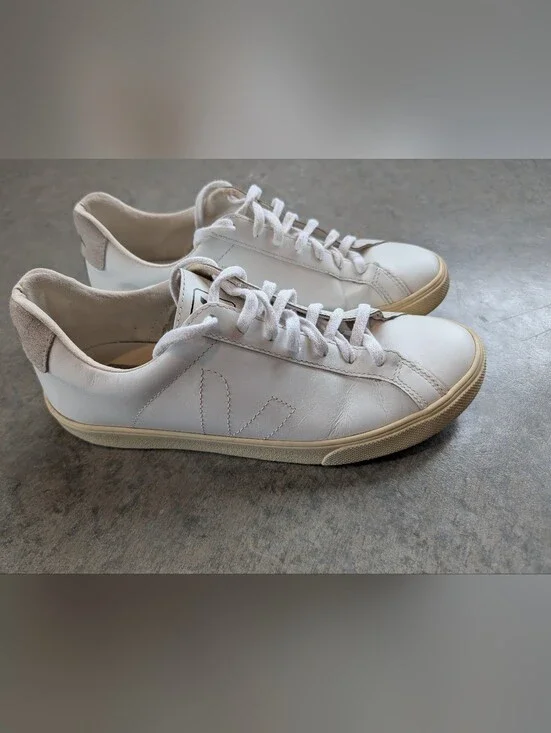 Veja Sneakers White Leather Women's Size 9 EU 40