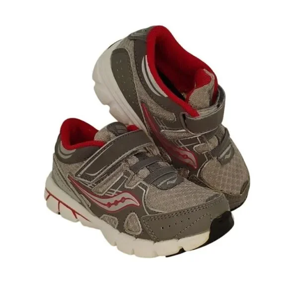 Saucony Crossfire Five Boys Pre-owned Gray & Red Leather Sneakers - sz. 7 1/2W
