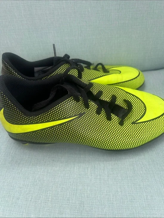 Nike Kids Green and Black Soccer Cleats