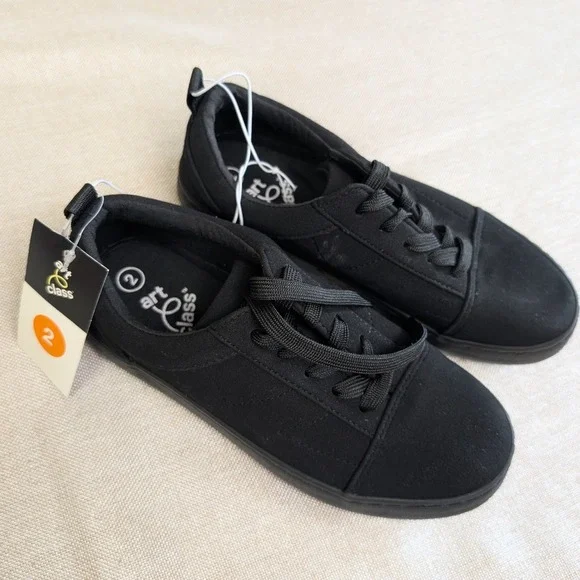 Art Class Sneakers Boys Size 2 Black NWT Canvas Low Top Lace Up Casual Shoes