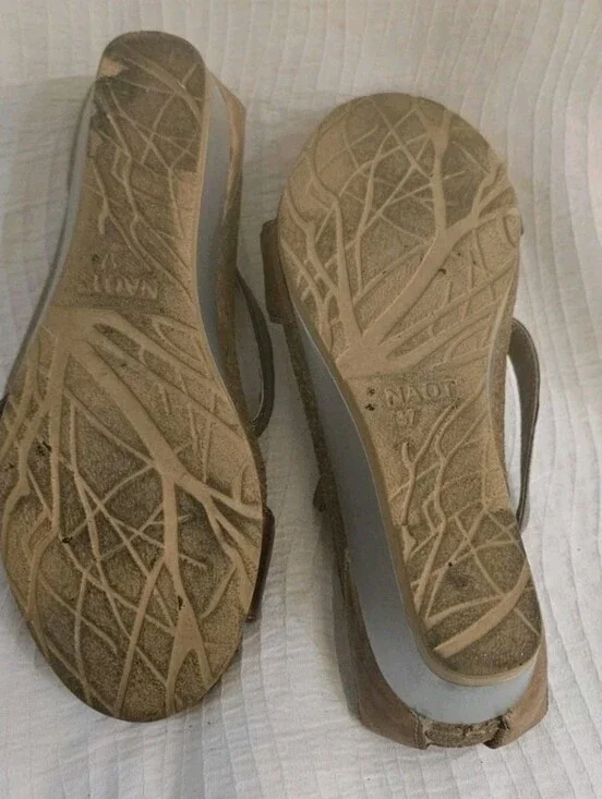 Naot Pixie Sandals Womens 6/6.5 EU 37 Orthopedic Wedge Silver/Maple Brown