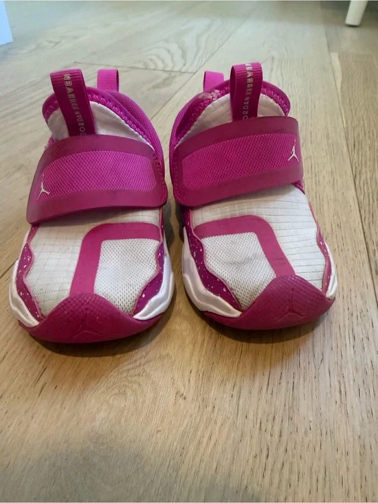 Jordan Kids Hot Pink and White Slip-On Sneakers