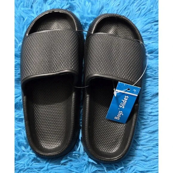 Boy's Slides Black Slip-on Pool Water Foam Shower Sandals Medium 13/1