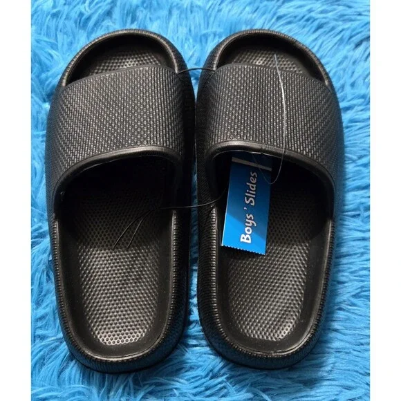 Boy's Slides Black Slip-on Pool Water Foam Shower Sandals Small 11/12