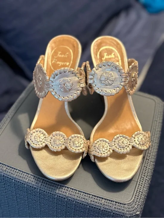 Jack Rogers Metallic Gold Whipstitch Medallion Heeled Sandals