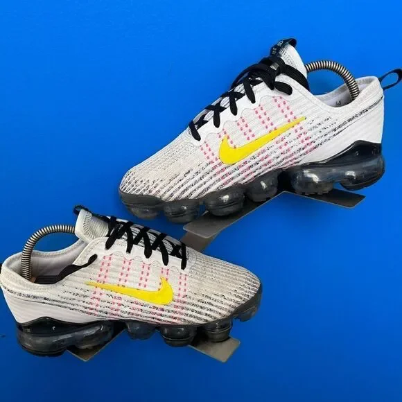 Nike Air VaporMax FK 3 GS White Dynamic Yellow - BQ5238 102 - Size: 6Y /…