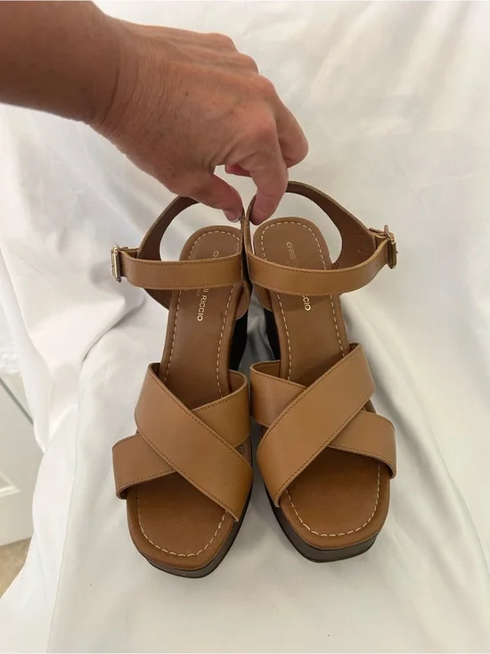 Women's Tan Cross-Strap Wedge Sandals with Ankle Buckle Made in Italy 🇮🇹