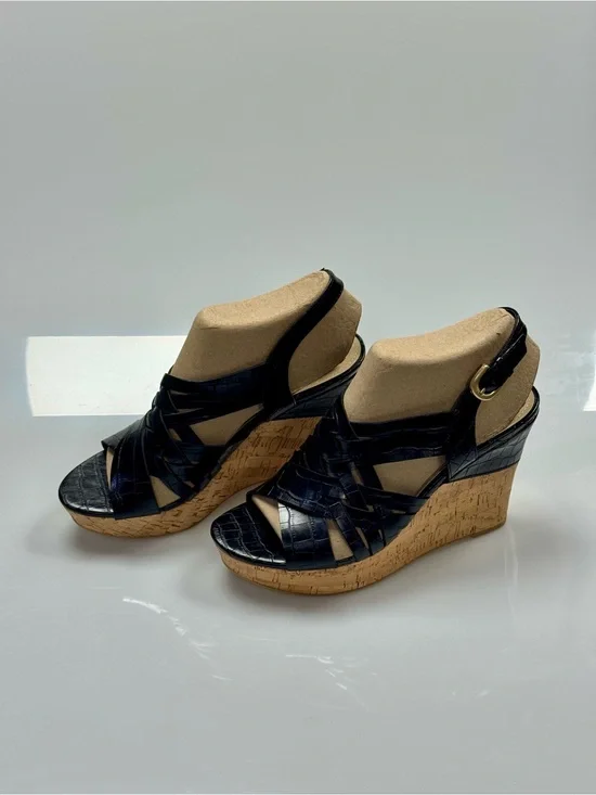 GUESS Black Croc Embossed Strappy Cork Platform Wedge Sandals 9.5M NWOT