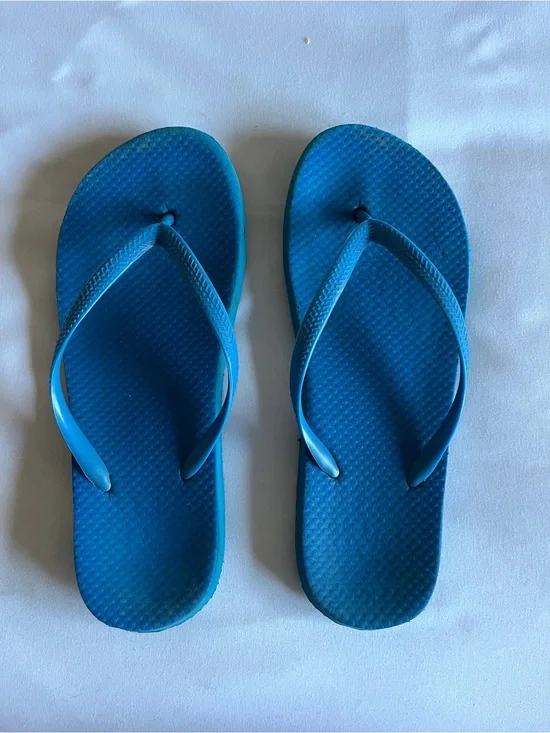 Blue Rubber Thong Flip Flop Sandals Unisex Casual Beach Shoes Approx Kids Size 5