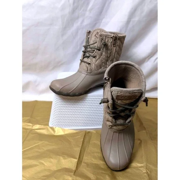 Sperry Saltwater Quilted Cable Knit Duck Boots Taupe Tan STS97184 Women's 7.5‎ M