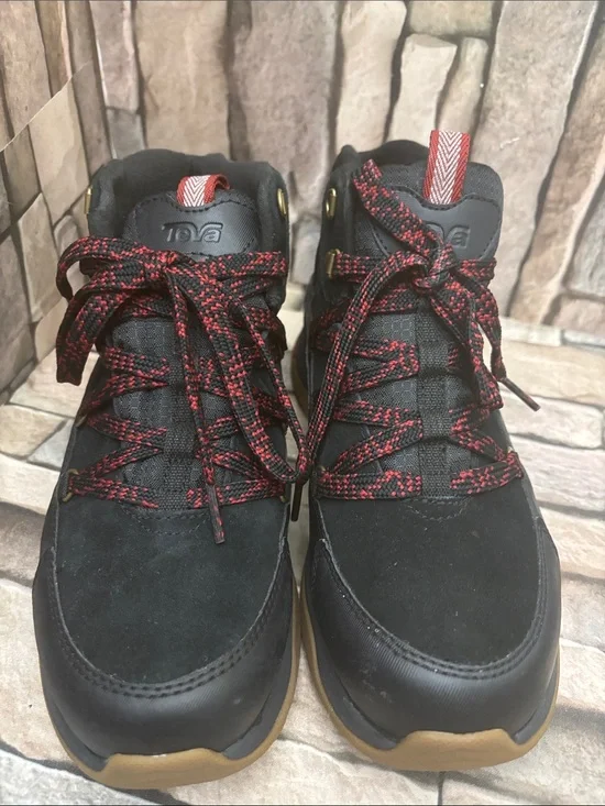 Teva Women's Auroris waterproof insulated hiking boots