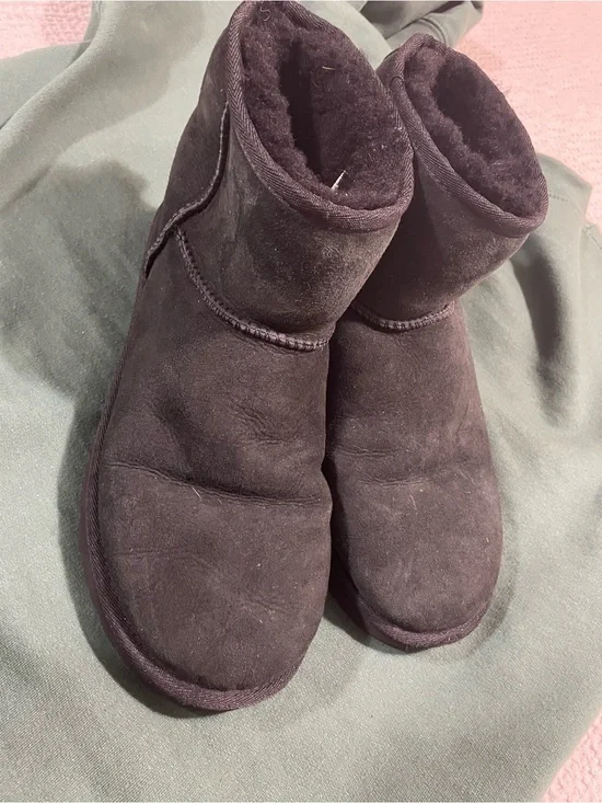 UGG Kids Black Short Suede Cozy Boots