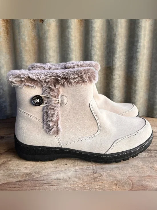 Khombu Iris women's winter ankle boots