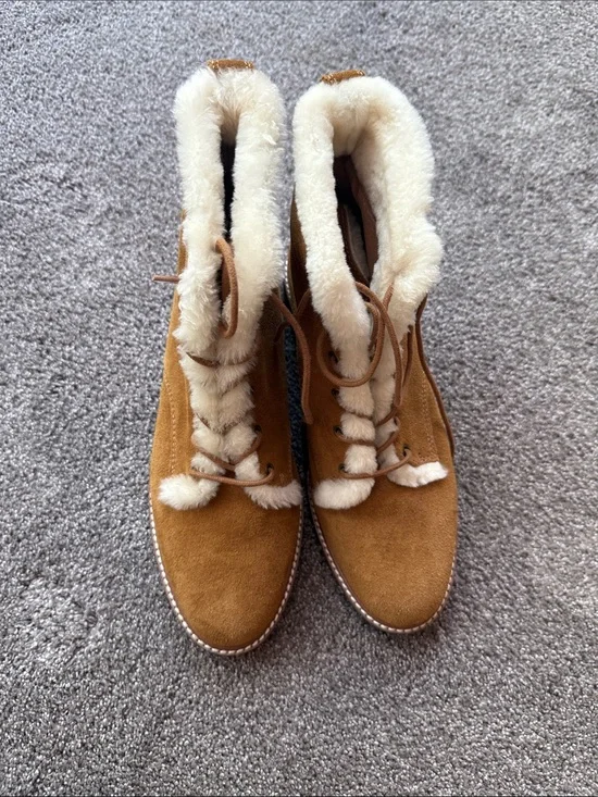Madewell Suede Lace-Up Shearling Booties - Tan