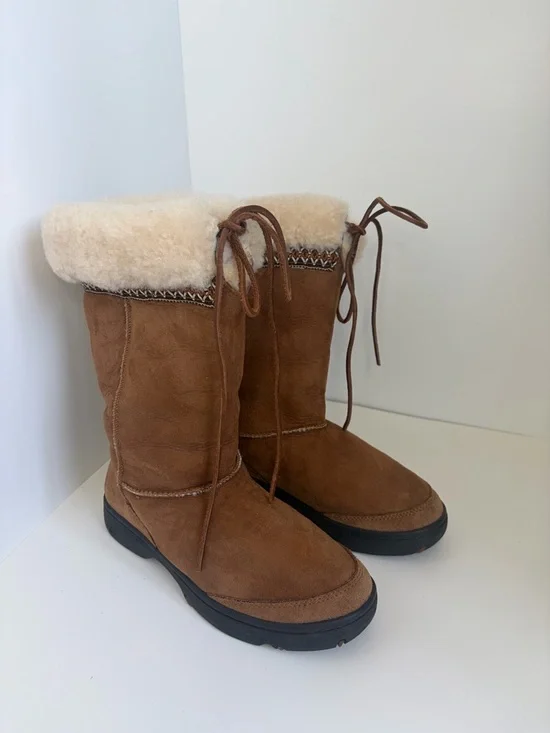 UGG Chestnut Leather Shearling-Cuff Winter Boots US Size 8