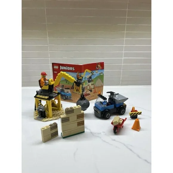 Lego Juniors:‎ Construction (10667) Complete