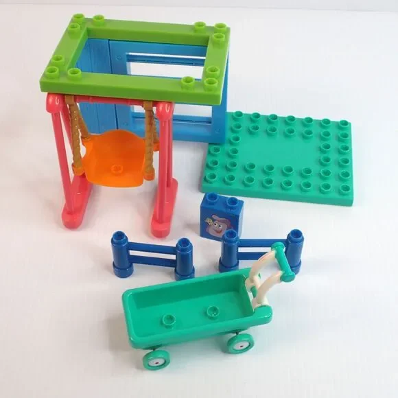 Mega Bloks Dora's Park Adventure Playset 3507 PARTIAL PIECES LOT of 11