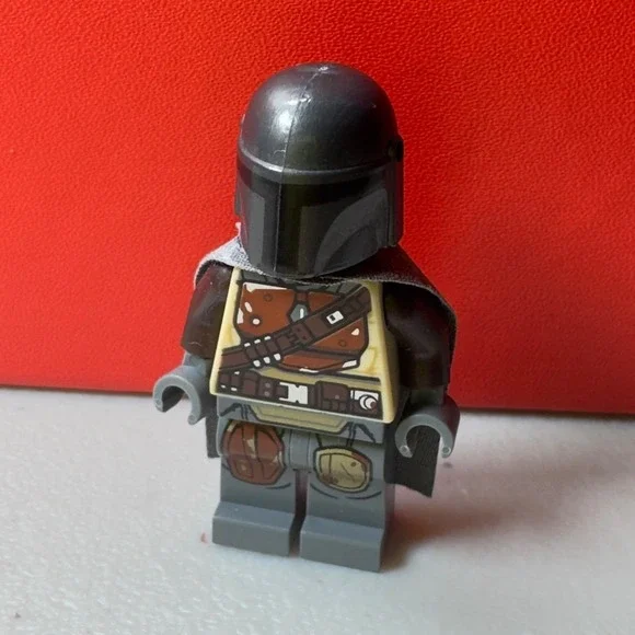 LEGO Star Wars Din Djarin Minifigure Brown Durasteel Armor Mandalorian sw1057