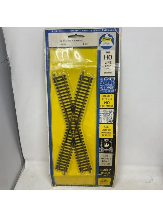 AHM HO Scale 30 Degree Crossing Model Railroad Train Track #2556 New