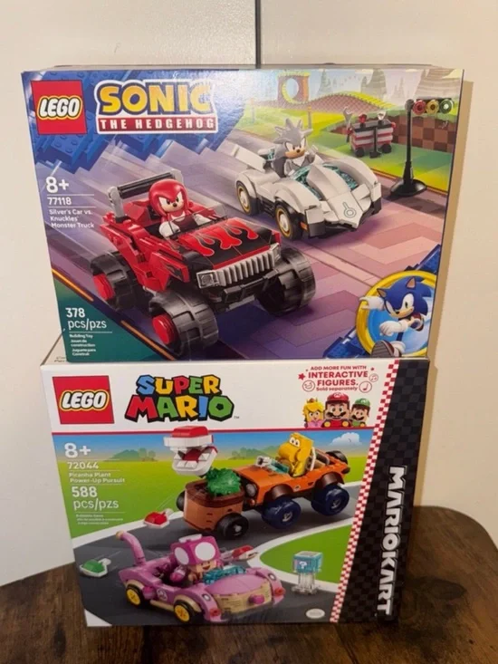 LEGO Sonic The Hedgehog Silver's Car vs Knuckles' Monster Truck - Red & White