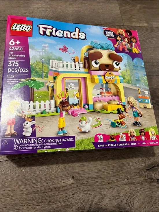 Lego Friends Pet Accessories Shop 375 Pieces New