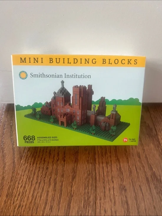 Smithsonian Institution mini building blocks new sealed toys kids adults