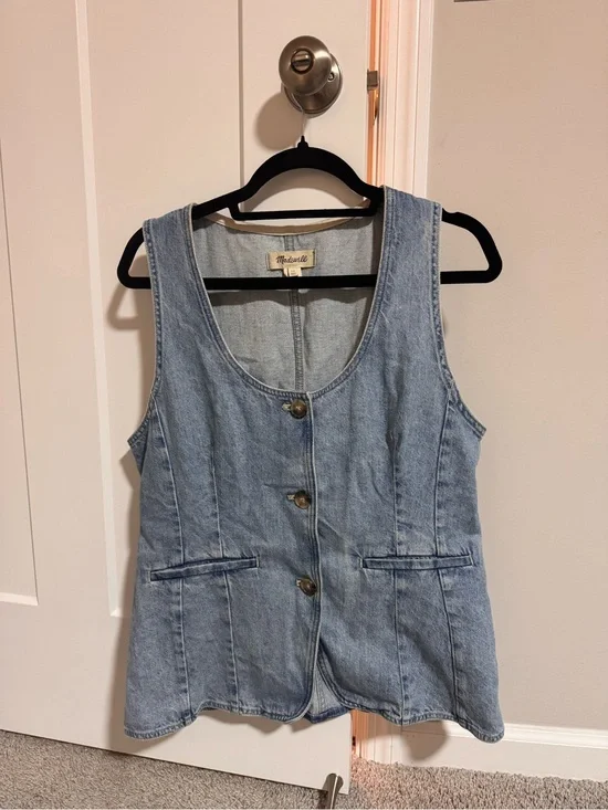 Madewell Light Wash Denim Scoopneck Cutaway Vest