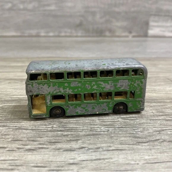 1966 Lesney‎ Matchbox Series #74 Daimler Bus England 1:121 scale