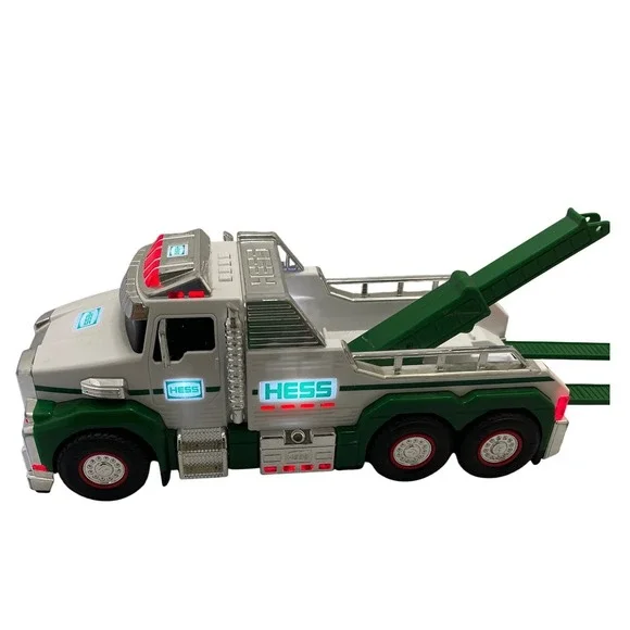 Hess Tow Truck Kids White‎ Green Plastic Classic 2019 Working Lights Collectible