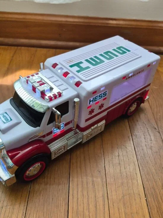 2020 Hess Toy Truck Ambulance Lights and Sounds