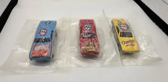 Vintage Lucky Charms, Cheerios & Wheaties 1:64 diecast from Cereals Cars
