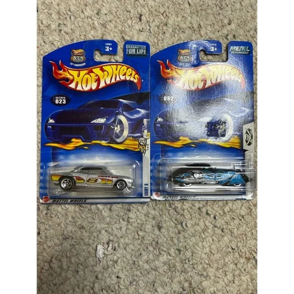 Hot Wheels. Boulevard Buccaneers, Vaairy 8 Diecast Car‎ Collector No. 023, 82