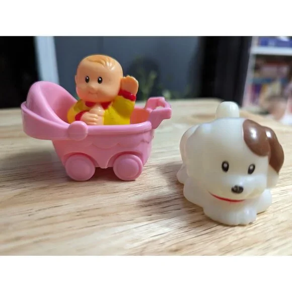 Y2K 1999 #22307 RedBox Family DollHouse replacement Baby Pram & brown‎ white dog
