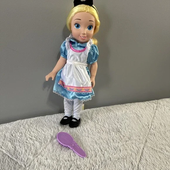 Vintage Disney Alice In Wonderland 15