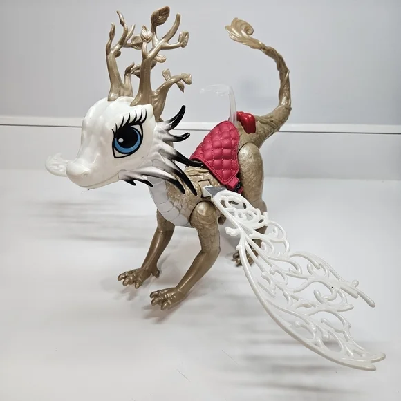 Ever After High Dragon Games Apple White Dragonrider Braebyrn Figure Mattel 2015