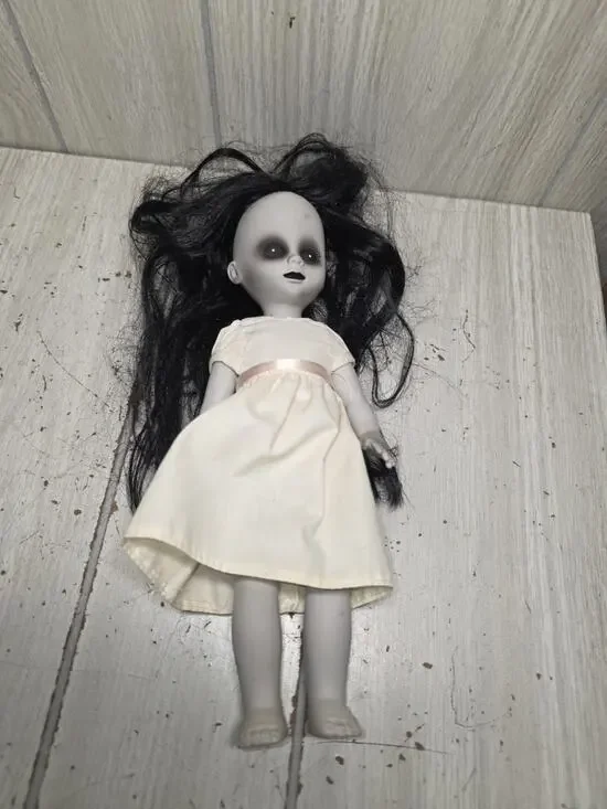 Vtg Mezco Toys Living Dead Doll The Lost Series 8 White Dress Variant Horror