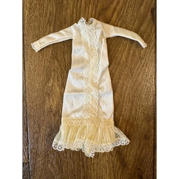 Vintage‎ 1981 Barbie Doll Designer Originals Fun N Fancy 3800 White Lace Dress