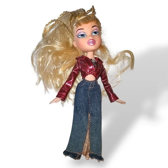 2002 Bratz Xpress It‎ Chloe Doll MGA Blonde w Outfit No Shoes As Is Vintage