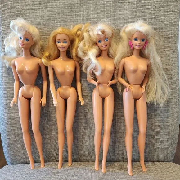 Lot 4 Vintage Barbie Dolls 1966 Body Mold Nude Blonde Blue Eyes Malaysia – As Is