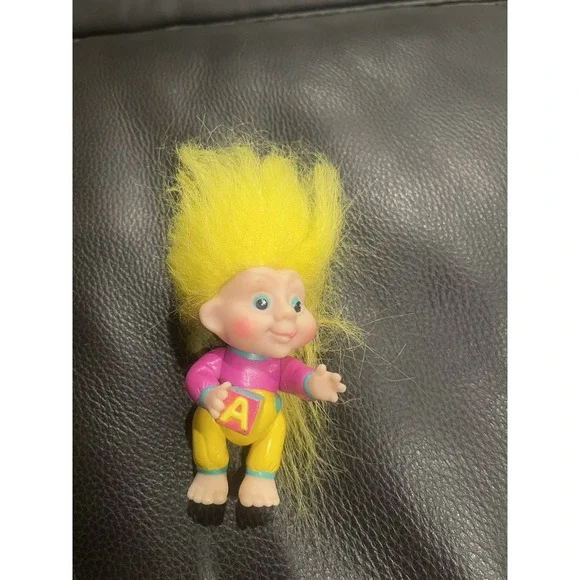 Vintage 1991 Magic Trolls Babies‎ Diana With Block Poseable 3