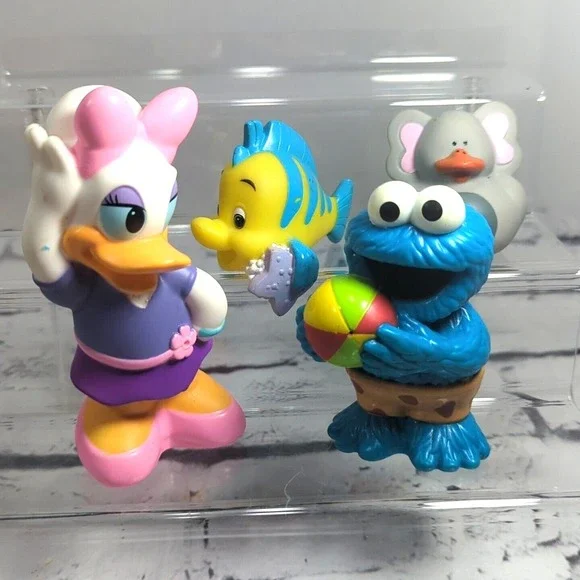Disney Sesame Street and More Rubber‎ Bath Water Toys Daisy Cookie Monster