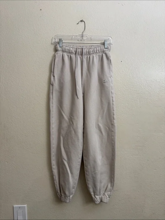 ALO Accolade Sweatpant Drawstring ivory size xs