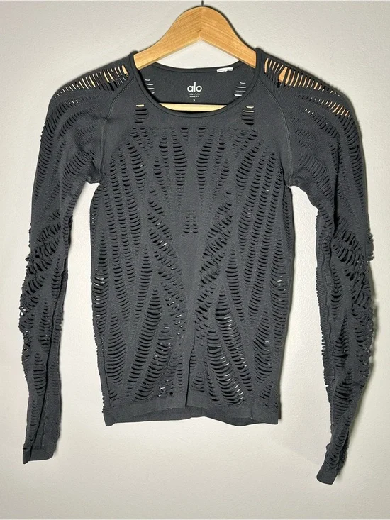 ALO Yoga Vixen Fitted Long-Sleeve Athletic Top Small